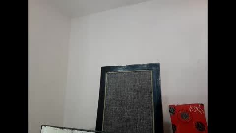 velk_hot1 online show from 03/06/25, 06:48