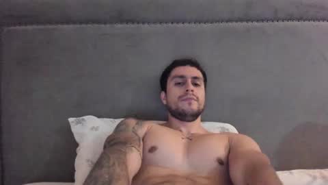 Snapshot of velkoz7 chatting on 02/04/26, 05:24 Emm online show from 02/04/26, 05:24