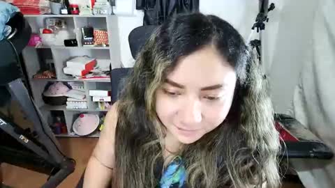 Im VelaI will be Christmas and New Year with my family December 22 to January 13 I will miss you guys. online show from 04/09/26, 05:51