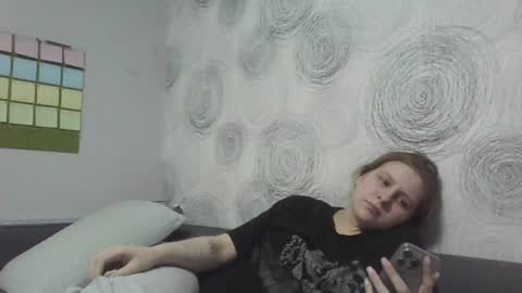 Snapshot of velourorbit chatting on 06/14/26, 11:51 Hi im Hannah online show from 06/14/26, 11:51