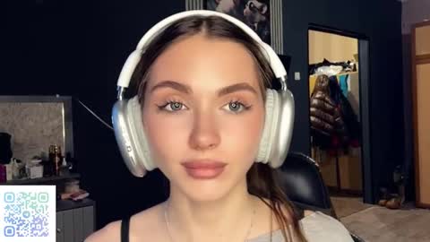 Nia online show from 03/19/26, 03:38