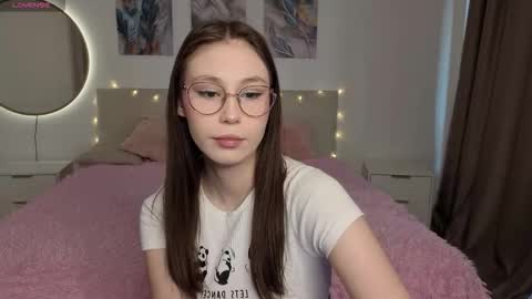 Snapshot of velveetaa chatting on 03/31/26, 09:10 velveetaa online show from 03/31/26, 09:10