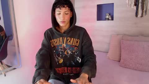 An online show from 05/15/26, 03:24