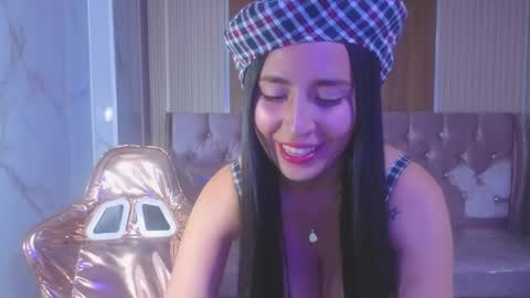 Snapshot of velvet_celeste_b chatting on 04/30/26, 12:33 velvet_celeste_b online show from 04/30/26, 12:33