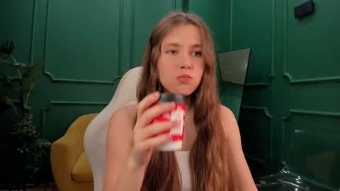 velvet_cherry online show from 03/12/25, 03:29