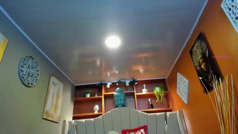 Isabella  online show from 12/22/25, 11:07