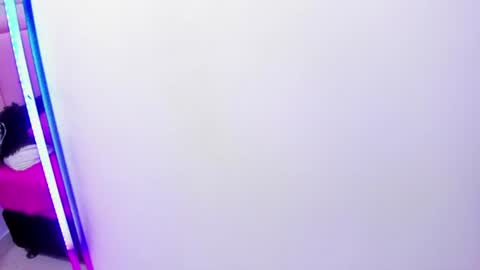 Snapshot of velvet_giirll chatting on 06/25/26, 06:12 velvet_giirll online show from 06/25/26, 06:12