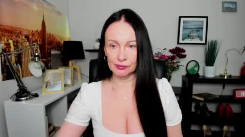 Jasmine online show from 09/16/25, 05:41