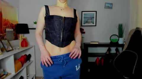 Jasmine online show from 11/15/25, 08:11