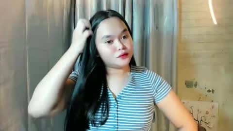 Snapshot of velvet_jess chatting on 02/26/26, 05:01 call me jessie online show from 02/26/26, 05:01