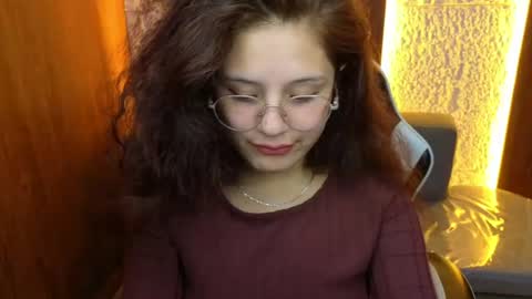 velvet_moon_v online show from 06/30/26, 03:07