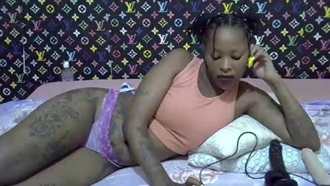 velvet online show from 02/05/26, 01:27