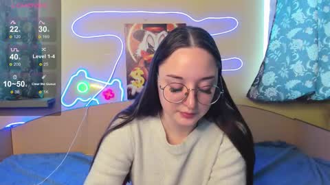 Snapshot of velvetgloww chatting on 02/03/26, 02:53 Violetta online show from 02/03/26, 02:53