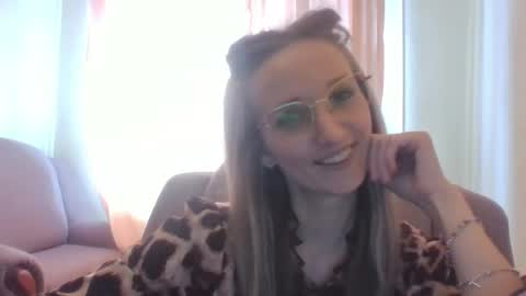 Snapshot of velvetintuition chatting on 06/01/26, 01:13 velvetintuition online show from 06/01/26, 01:13