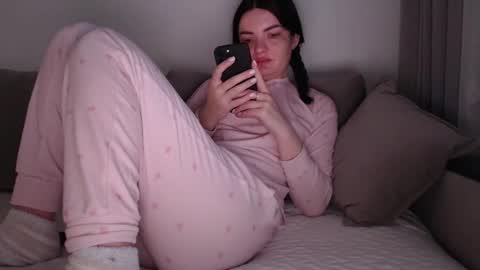 Snapshot of velvetmoon123 chatting on 02/11/26, 05:56 velvetmoon123 online show from 02/11/26, 05:56