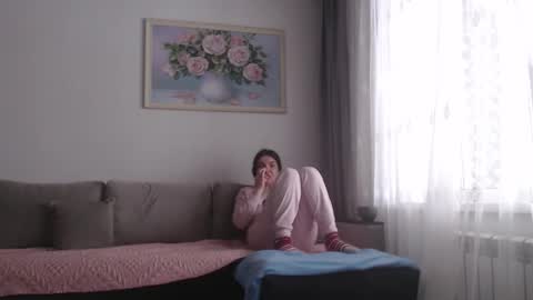 Snapshot of velvetmoon123 chatting on 02/19/26, 09:05 velvetmoon123 online show from 02/19/26, 09:05