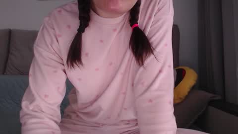 Snapshot of velvetmoon123 chatting on 02/27/26, 08:03 velvetmoon123 online show from 02/27/26, 08:03