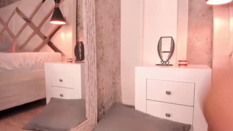 velvett_moon__ online show from 03/27/26, 08:26