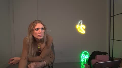 VelvetTGirl online show from 03/16/26, 05:35