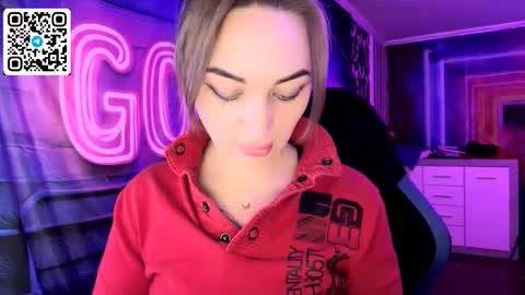 Snapshot of velvettouch4444 chatting on 02/27/26, 08:53 MERYEM online show from 02/27/26, 08:53