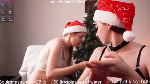 Snapshot of velvetvalkyries chatting on 12/24/24, 08:16 CLEOshort hair  TIna long hair  online show from 12/24/24, 08:16