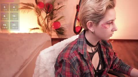 Snapshot of velvetvalkyries chatting on 02/08/25, 03:00 CLEOshort hair  TIna long hair  online show from 02/08/25, 03:00