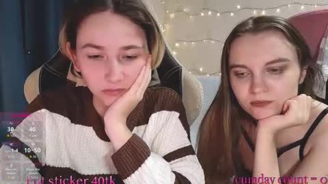 Snapshot of velvetvalkyries chatting on 09/24/25, 06:00 CLEOshort hair  TIna long hair  online show from 09/24/25, 06:00