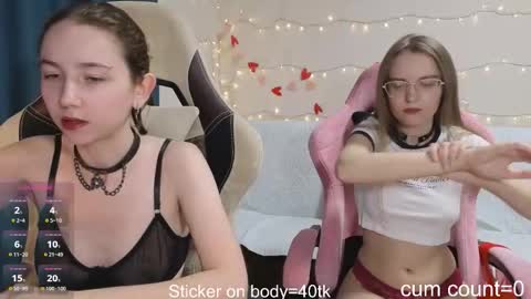 CLEOshort hair  TIna long hair  online show from 11/29/25, 05:16