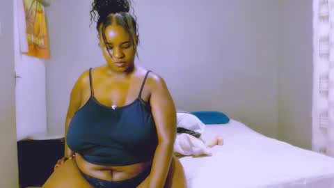 Snapshot of velvetychocolate1 chatting on 02/14/25, 01:34 velvetychocolate1 online show from 02/14/25, 01:34