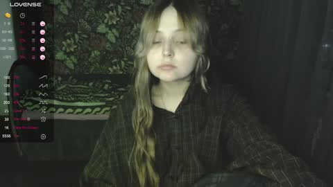 Snapshot of vendymories chatting on 05/07/26, 05:51 eva 3 online show from 05/07/26, 05:51