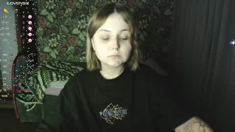 Snapshot of vendymories chatting on 05/21/26, 05:20 eva 3 online show from 05/21/26, 05:20