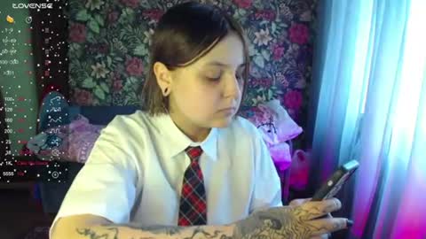 Snapshot of vendymories chatting on 07/07/26, 02:58 eva 3 online show from 07/07/26, 02:58