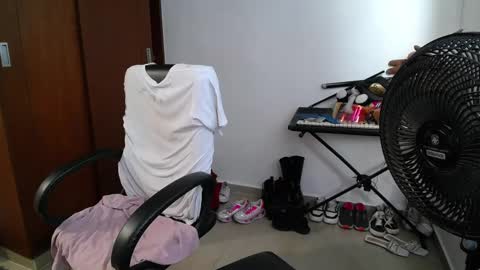 Venelope 3 online show from 11/27/25, 08:00