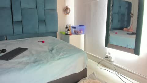 venezolana_caro online show from 05/14/26, 12:01