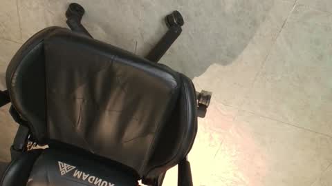 Snapshot of venomdoll_ chatting on 12/20/25, 11:39 VALERIA online show from 12/20/25, 11:39