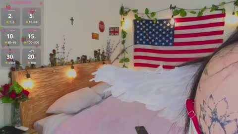 Vivian online show from 04/17/26, 04:04