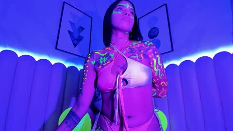 Snapshot of venus__miller chatting on 09/15/25, 12:27 venus__miller online show from 09/15/25, 12:27