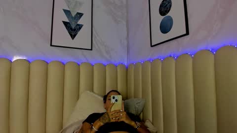Snapshot of venus__miller chatting on 09/19/25, 12:17 venus__miller online show from 09/19/25, 12:17