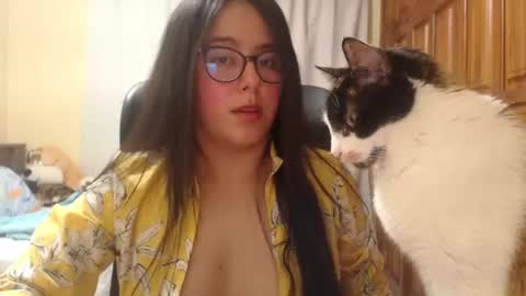 Snapshot of venus_cat_ chatting on 06/10/26, 09:57 Venus online show from 06/10/26, 09:57