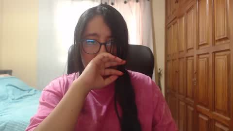 Snapshot of venus_cat_ chatting on 06/20/26, 03:04 Venus online show from 06/20/26, 03:04