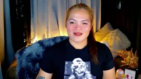 I am Colly Your mystery girl online show from 11/15/25, 02:20