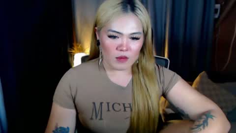 Snapshot of venus_colly chatting on 07/18/26, 04:49 I am Colly Your mystery girl online show from 07/18/26, 04:49