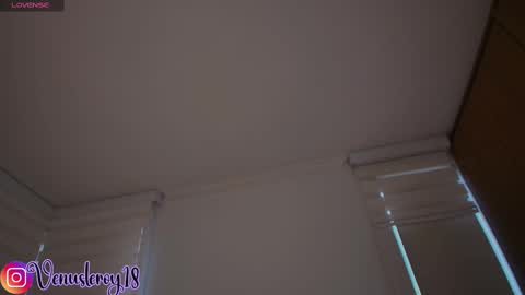Snapshot of venus_leroy chatting on 09/16/25, 10:22 Venus online show from 09/16/25, 10:22