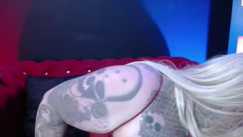 Snapshot of venus_rock chatting on 10/13/25, 03:50 Venus Ink online show from 10/13/25, 03:50
