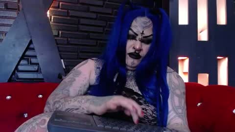 Snapshot of venus_rock chatting on 06/11/26, 03:43 Venus Ink online show from 06/11/26, 03:43