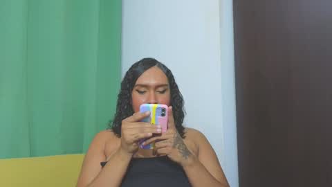 Luisa online show from 12/05/24, 02:09