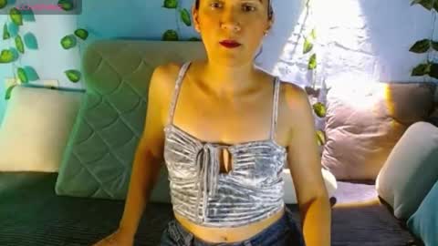 Snapshot of venus_swet chatting on 05/10/26, 01:11 Catalina online show from 05/10/26, 01:11