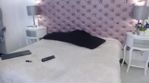 Venus  online show from 02/05/26, 11:59