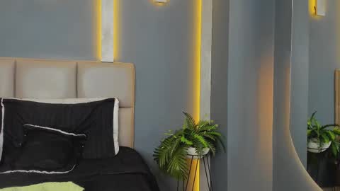 Venus Blazer  online show from 09/15/25, 11:10