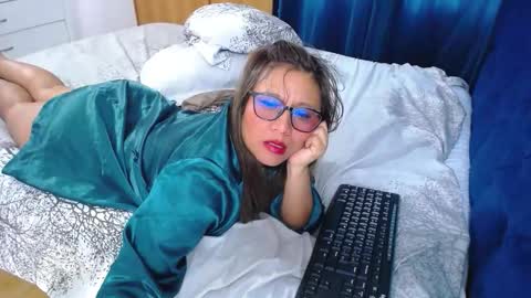 venushot1xx online show from 02/09/26, 11:47